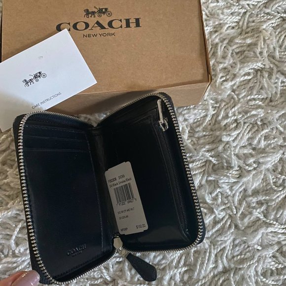 ❌SOLD❌ NWT! Coach Authentic Black Logo Minimalist Wallet - Picture 2 of 5